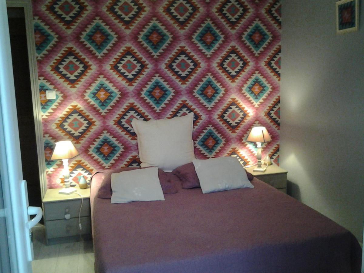 Bed and Breakfast Fleur De Garance Le Thor Esterno foto